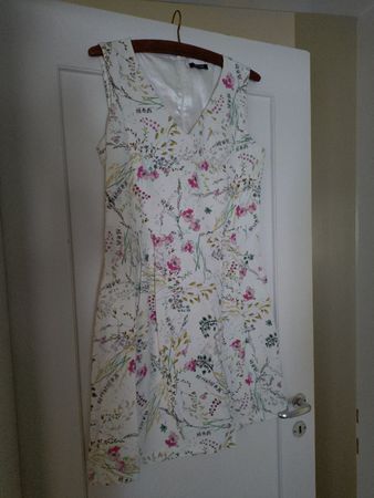 Geblümtes Cocktailkleid
