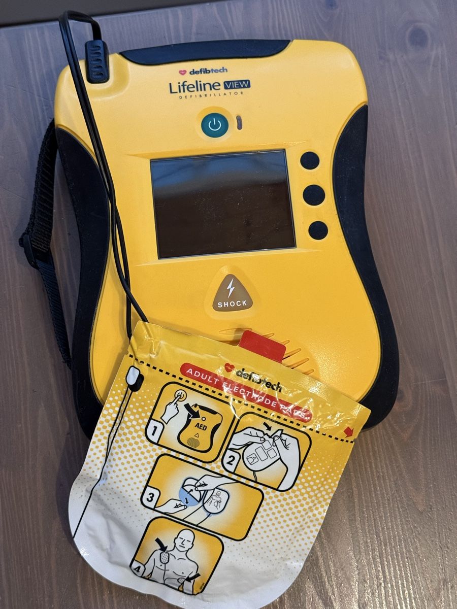Attrezzature mediche: Defibtech Lifeline View geprüft ab 599chf! – Usato da Zürich venduto da L4VitaY