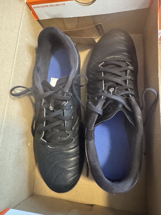 Nike Chaussures hommes: Chaussures de foot Nike Tiempo Legend 10 taille 42⚽️ – Neuf (Voir description) à Martigny par gigikro