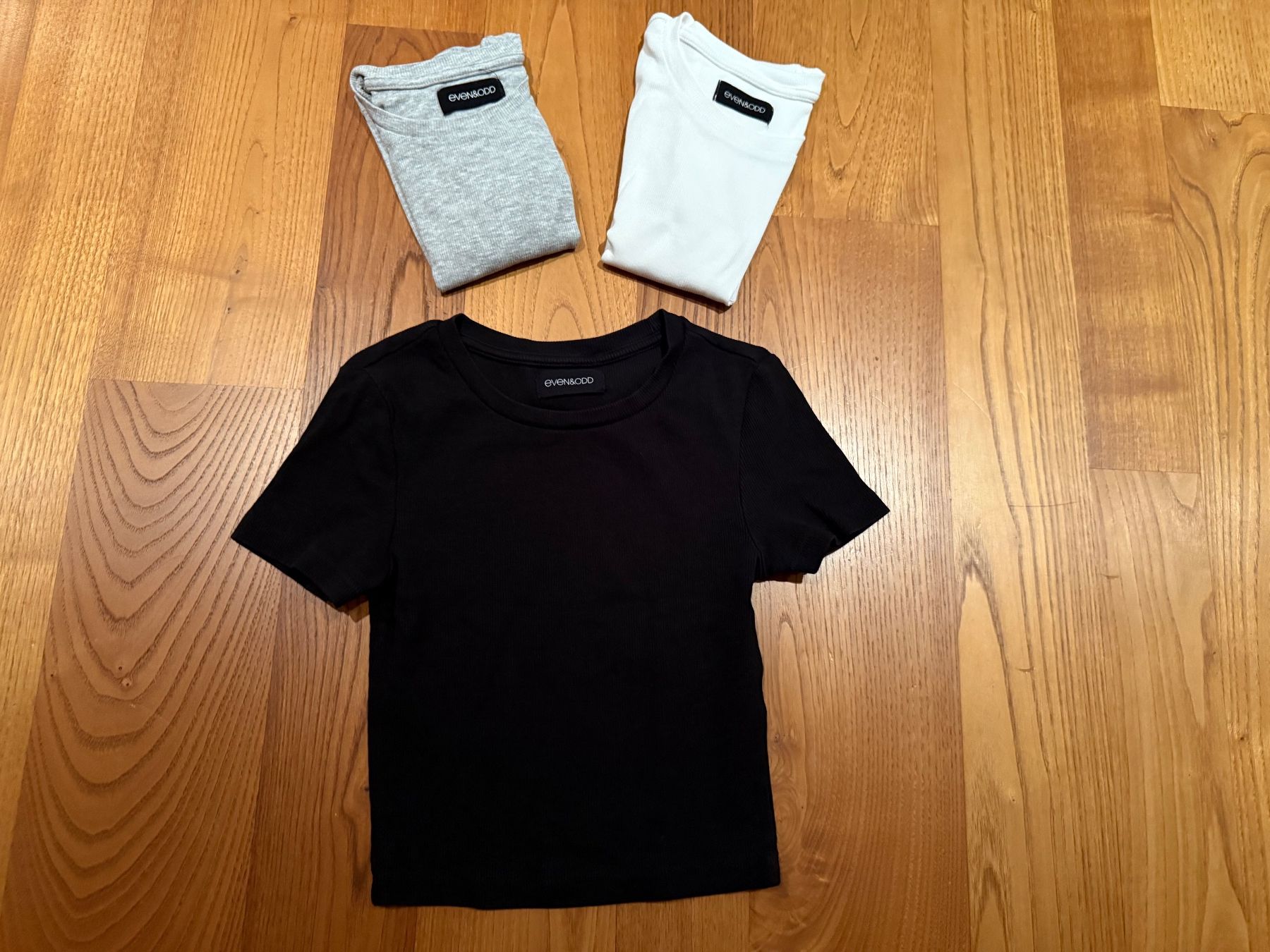 T-Shirts: 3x T-Shirts – Gebraucht aus Sissach von laura.x4