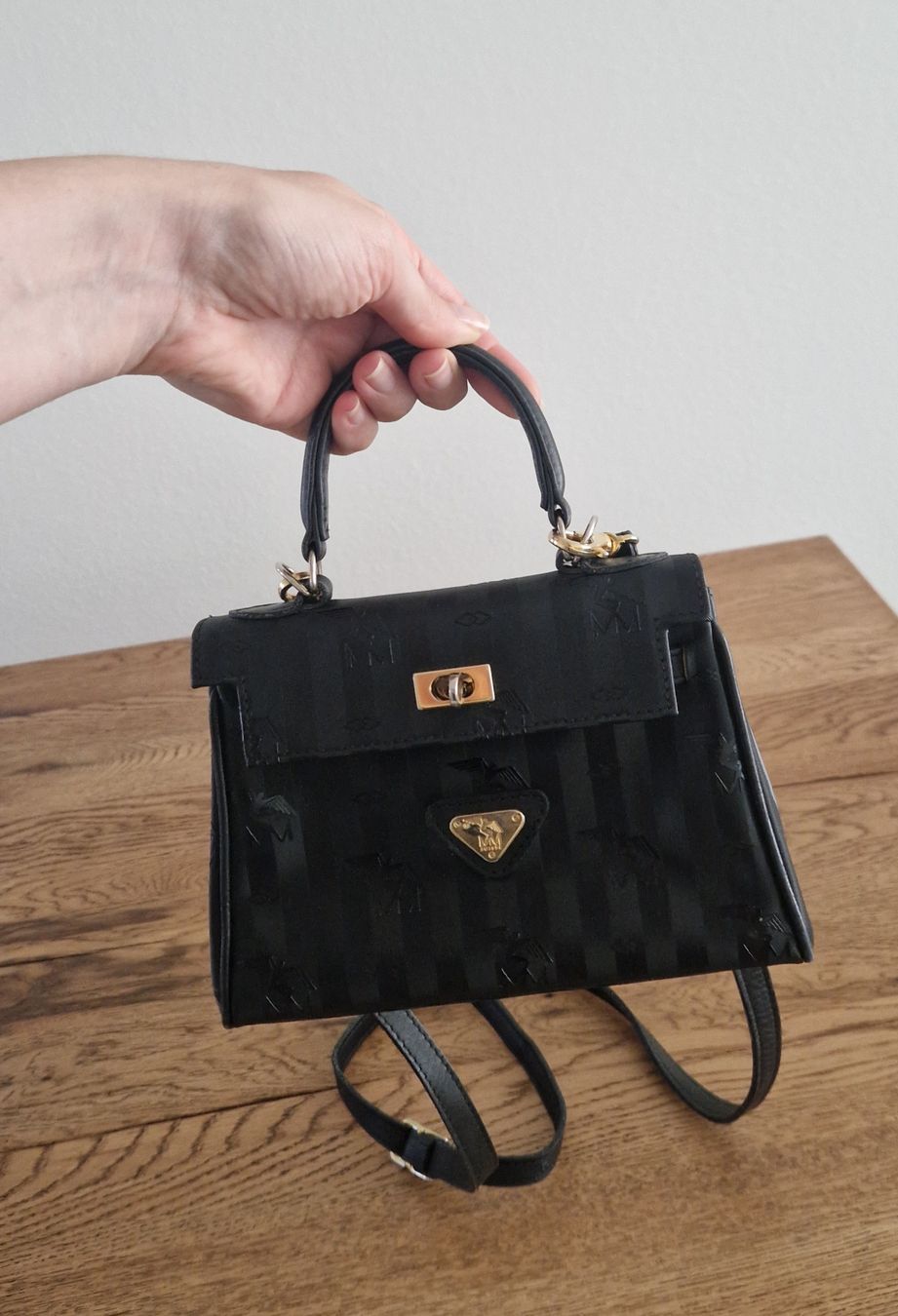 Maison Mollerus Borse da donna: Maison Mollerus, mini Umhängetasche Schwarz – Usato da Zug venduto da p_lauda 1