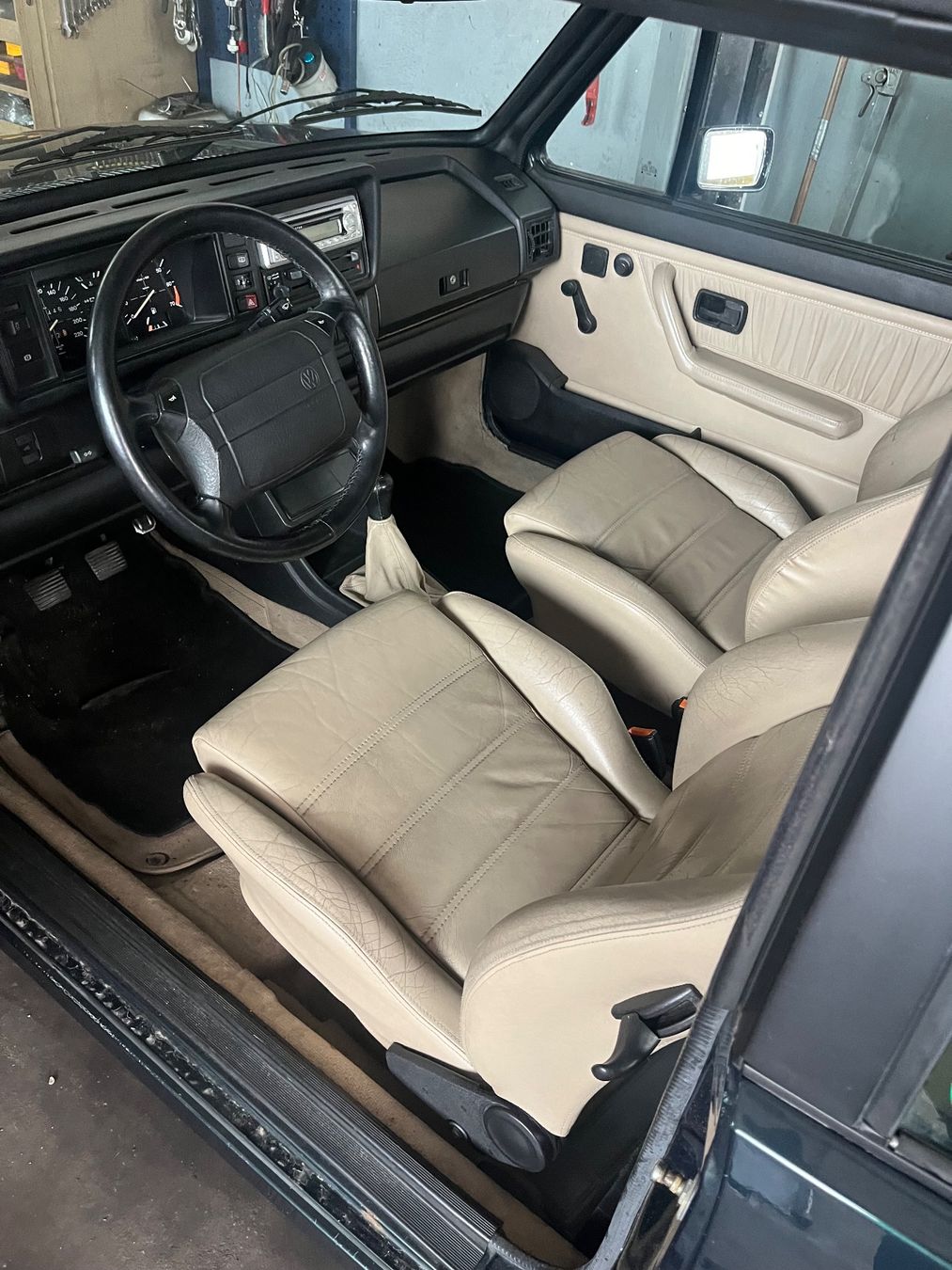 VW Automobili: VW Golf Cabrio Classic Line Oldtimer frisch ab MFK – Usato da Zwingen venduto da Boban 4