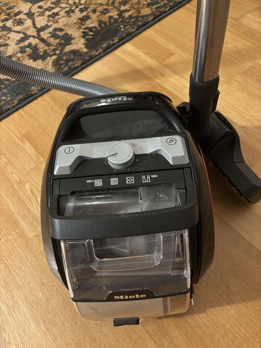 Miele Aspirapolveri & Accessori: Staubsauger Miele Boost CX1 – Usato da Bern venduto da det_6j55 1