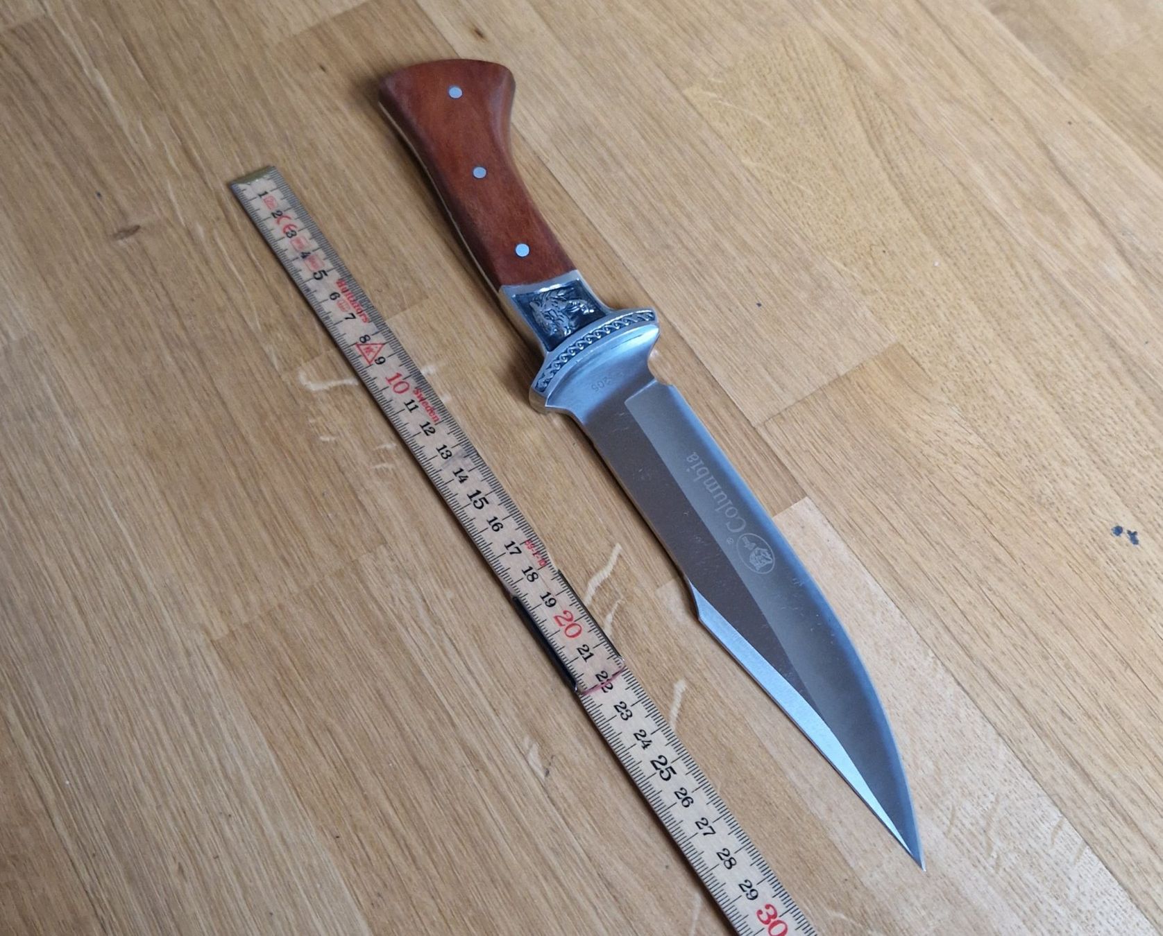 Columbia Zubehör: Jagdmesser – Neu und originalverpackt aus Dorf von Messer-Schweiz 1