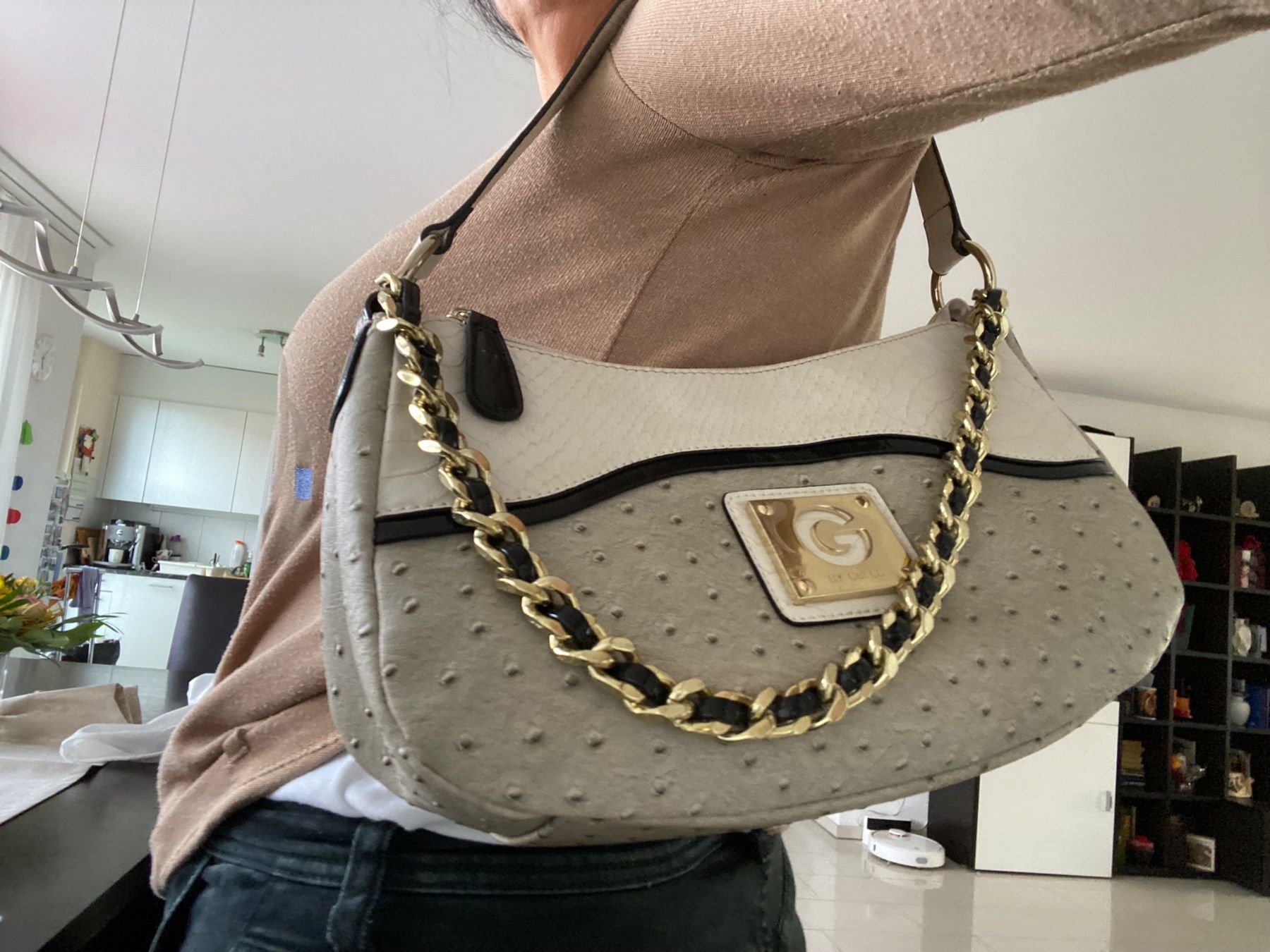Guess Taschen für Damen: Guees Tasche – Neu (gemäss Beschreibung) aus Kreuzlingen von Lukma64 1
