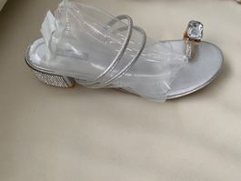 MUST HAVE - stylische/edle Flip-Flops mit Ziersteinen, 39