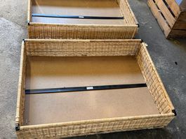 Zwei Rattan-Einsätze für unter das Bett, guter Zustand,