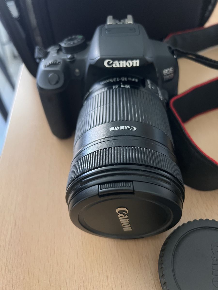 Canon Fotocamera: Canon EOS 700D mit Objektiv 18-135mm und Tasche – Usato da Uster venduto da SmartSales_zh 2