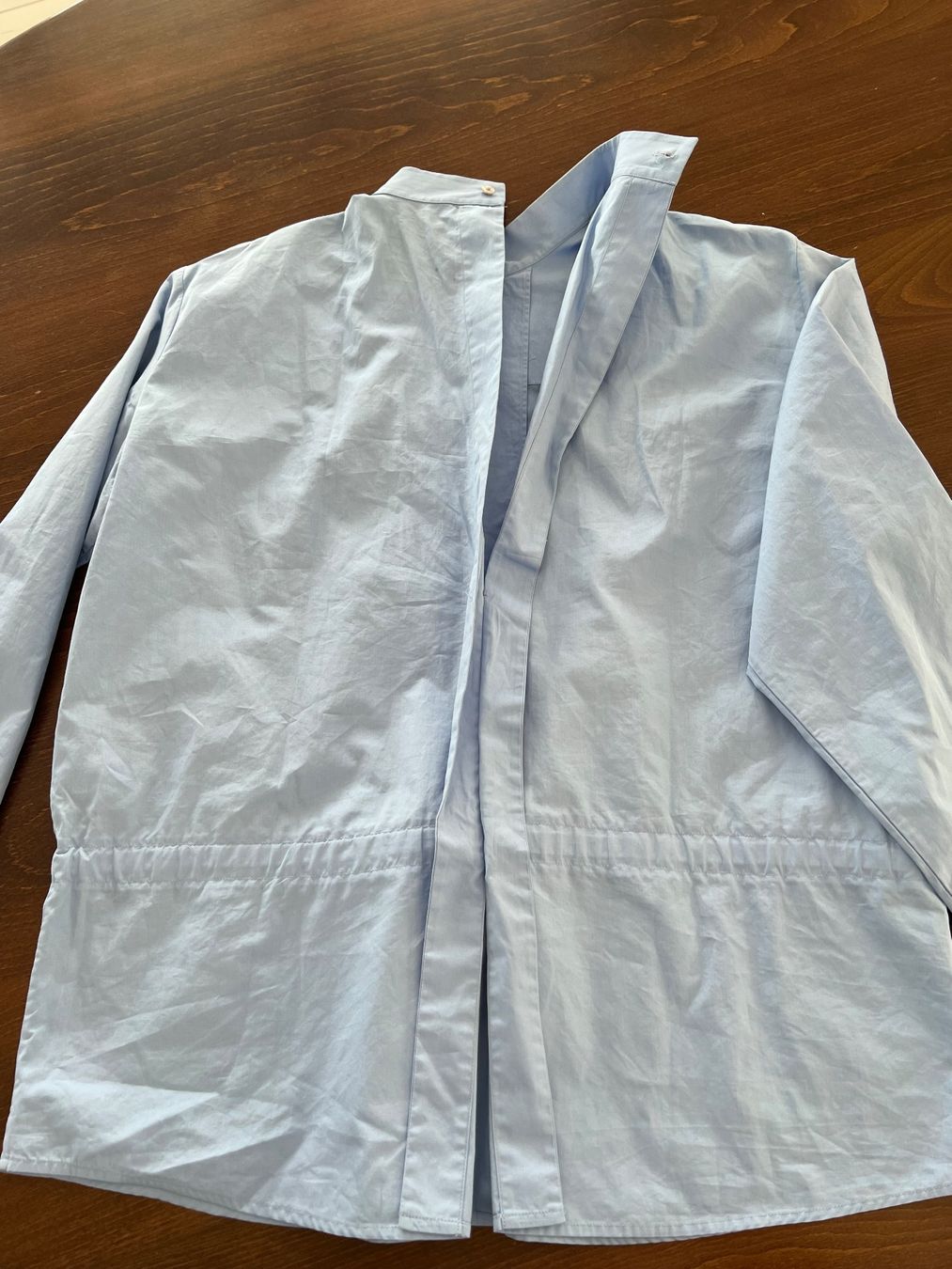 Jil Sander Blusen: Jil Sander- Bluse hellblau mit Kordelzug Gr. 40 – Gebraucht aus Ebmatingen von Mistelu 2
