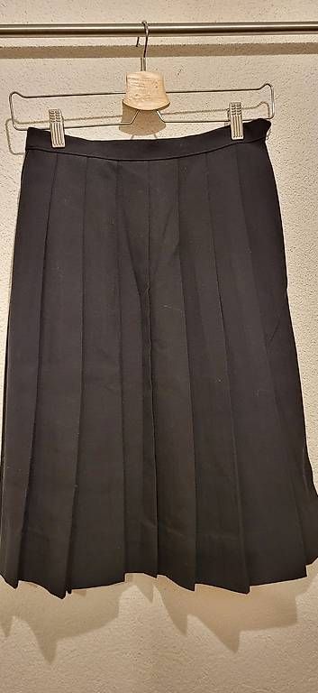 Gonne: Vintage Faltenrock schwarz, Gr. S – Usato da Basel venduto da kri_wd99