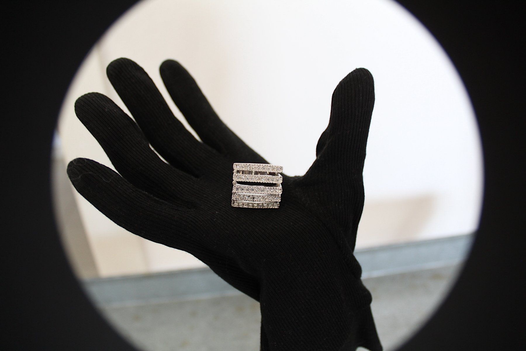 Anelli: Ring mit Strasssteine Gr. 55 - 17.5 – Usato da Locarno venduto da madame-tus-sauds 3