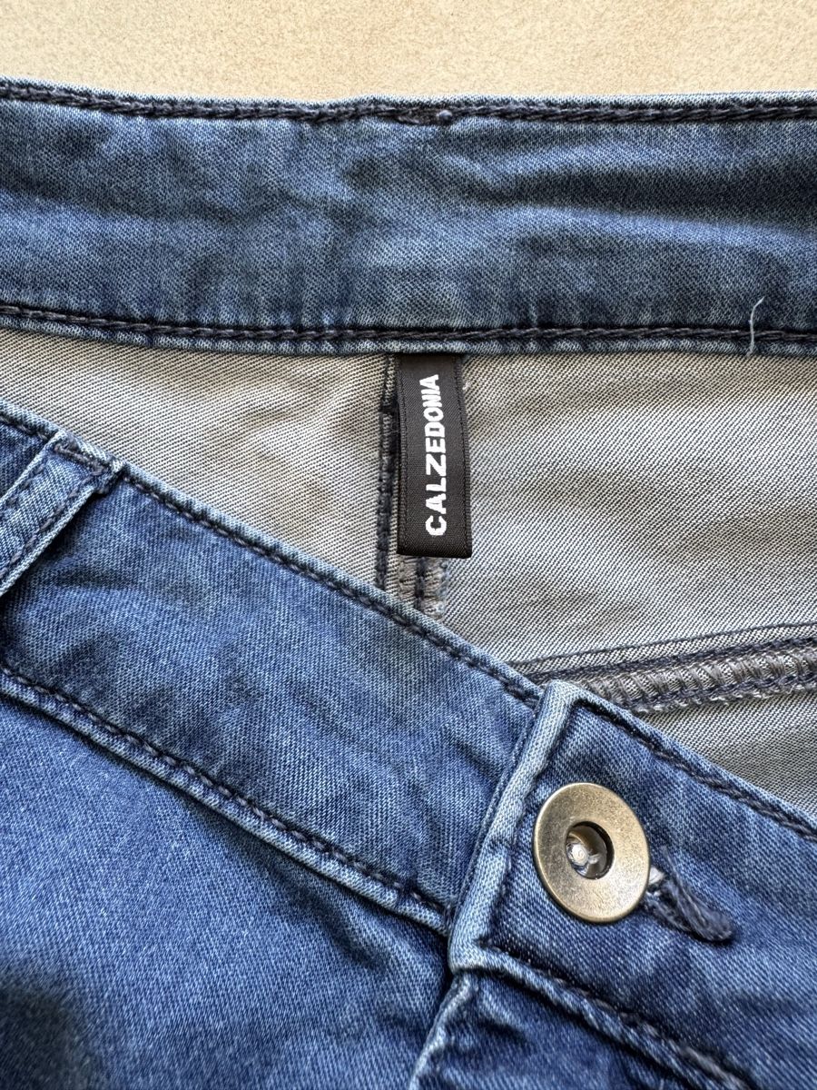 Calzedonia Jeans: Jeans Calzedonia / Blau / Gr.M – Usato da Morschach venduto da jeanhenrifabre 1