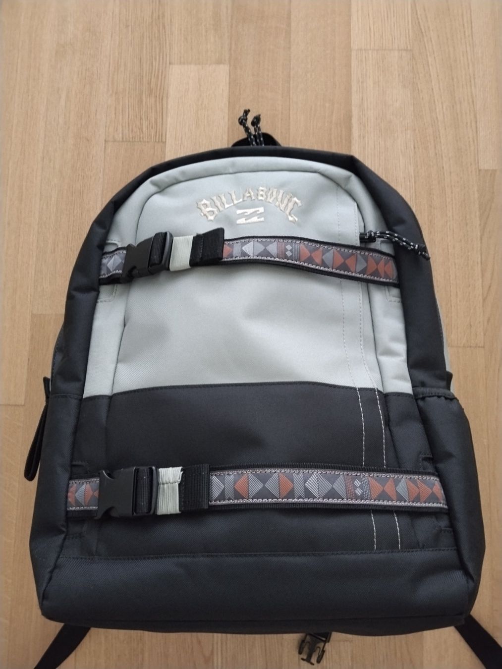 Billabong Zaini: Billabong Tagesrucksack – Nuovo (secondo la descrizione) da Horw venduto da Cs2006