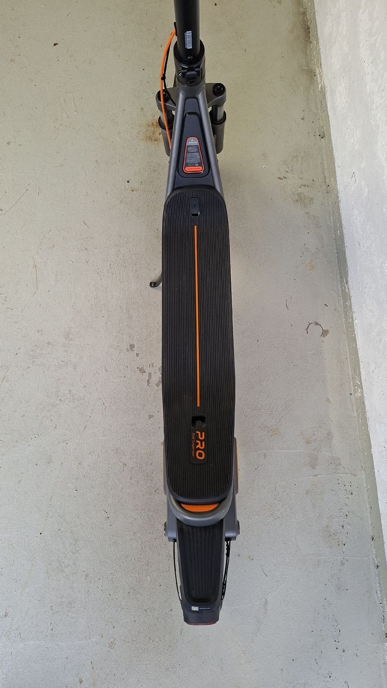 Xiaomi Kickboard: Xiaomi E-Scooter 6 Pro CH Version – D'occasion à Ballwil par Patrick218 4