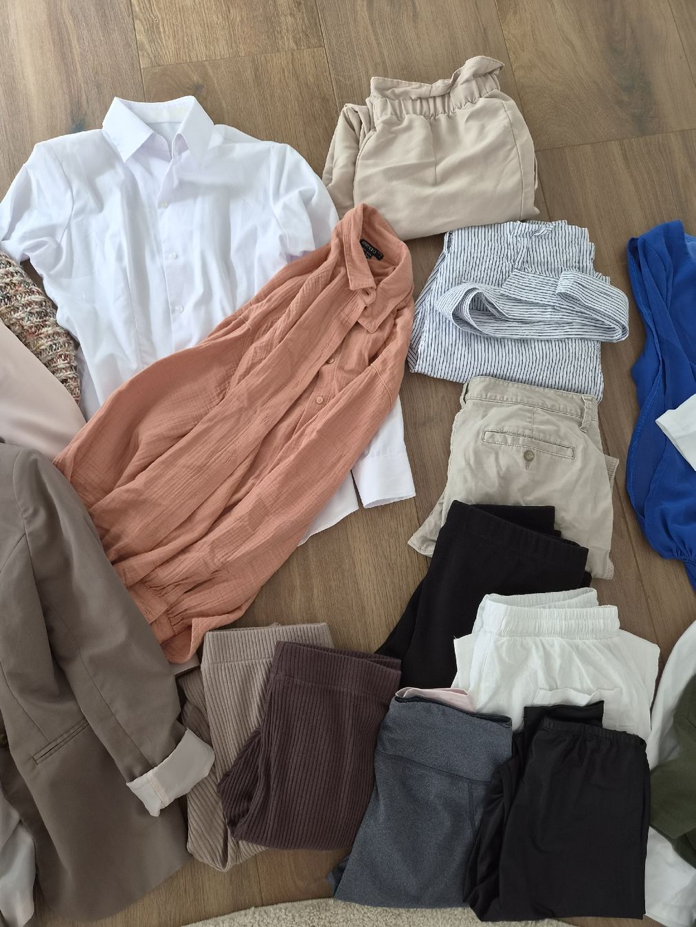 Lots de vêtements: Kleiderpaket Damen S/M – D'occasion à Safnern par ROEDGM 2