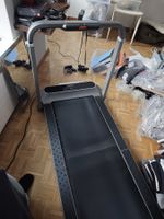 Voll funktionsfähiges Laufband mit Fernbedienung (bis 12km/h