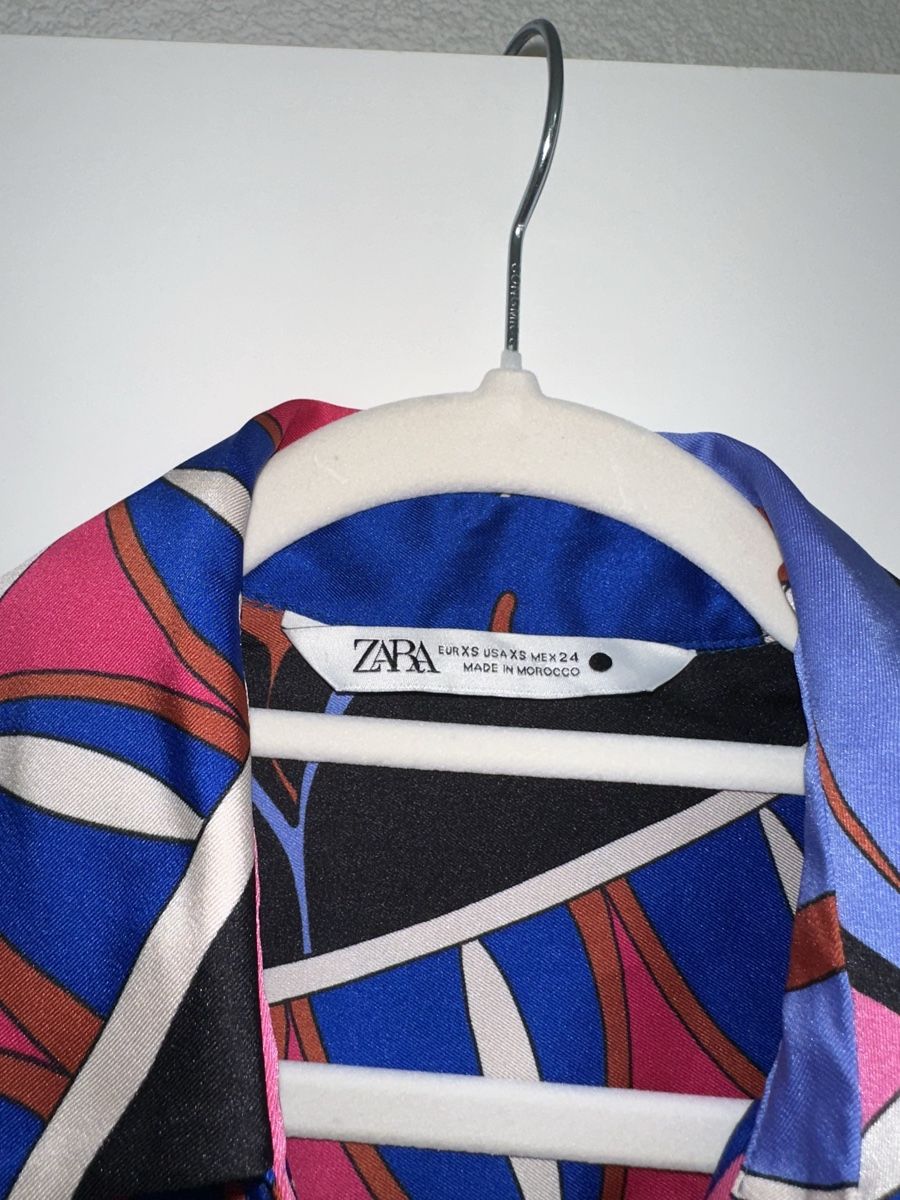 Zara Camicette: Zara Satin Bluse mit Muster – Usato da Pratteln venduto da sia_uk27 1