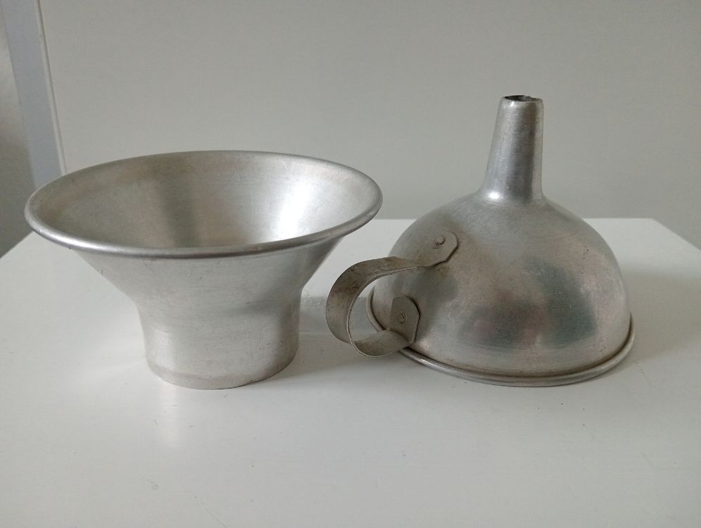 Chef Craft Set Mit 4 Allzweck-Trichtern – Kunststoff, Verschieden Große Trichter, Verschachtelbar (silber)