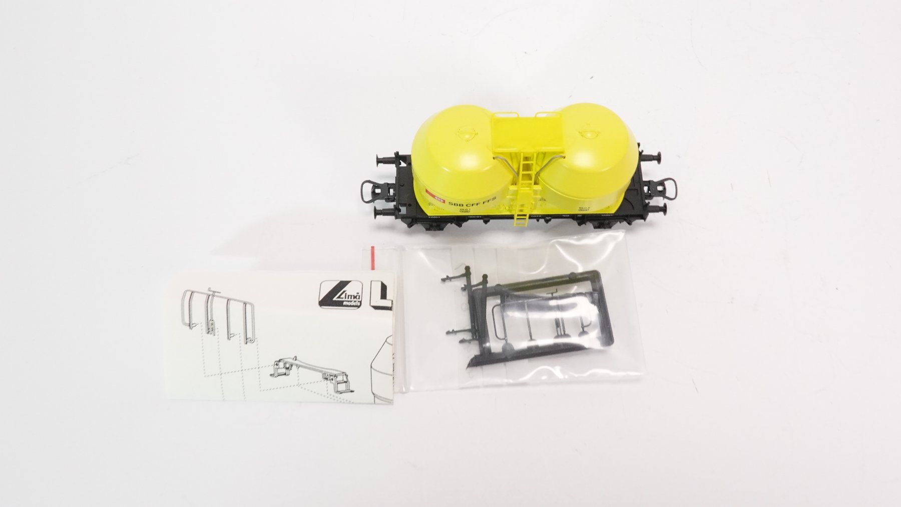 Lima Modellini di ferrovie: e55 Lima SBB UCS Silowagen gelb – Usato da Thun venduto da evinka_gmbh 7