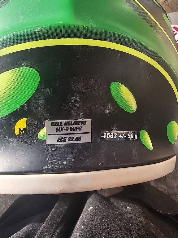 Caschi & visiere: Motocross Helm Bell – Usato da Flühli LU venduto da and_d2wp 1