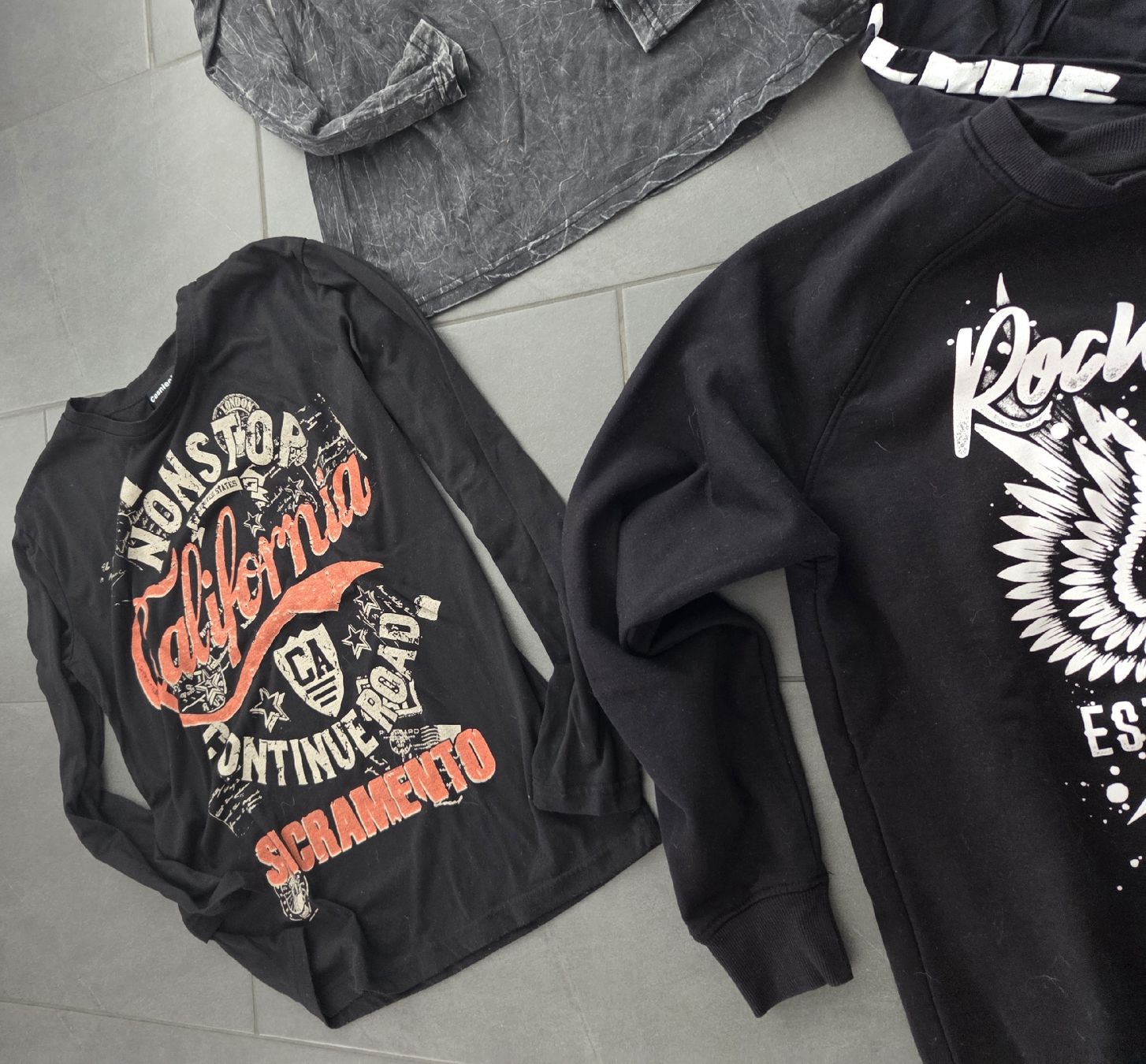 Lotti di vestiti: Kleiderpaket Oberteile Skull gr.M/L – Usato da Büttikon AG venduto da bluehim74 4