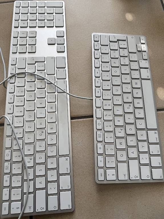 PC: Computer Apple Mac 2008 e vari accessori. – Usato da Massagno venduto da mar_htl6 3