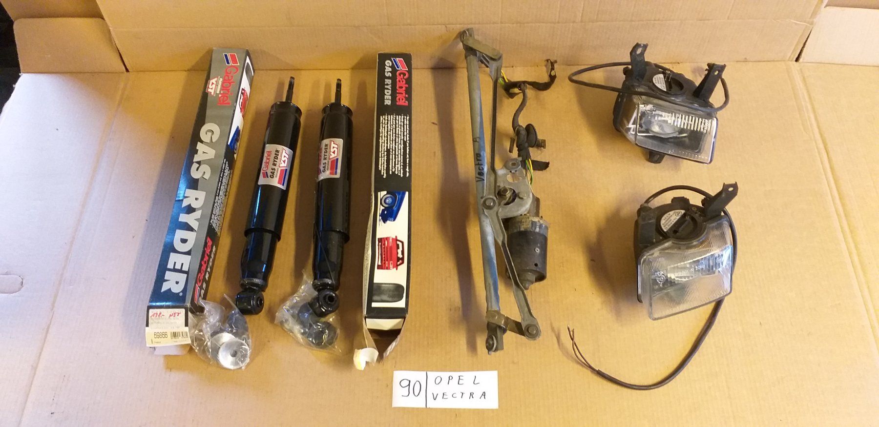 Opel Tutti pezzi di ricambio auto: OPEL VECTRA  DIVERSES PIECES  /  DIVERSE TEILE – Usato da cortébert venduto da rlv