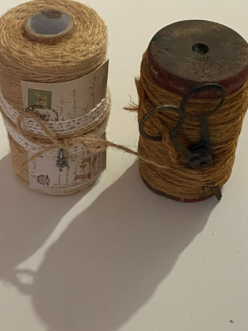 Tutte le decorazioni: SHABBY CHIC DEKO ROLLEN – Usato da Meienried venduto da ManuelaBoutique 4