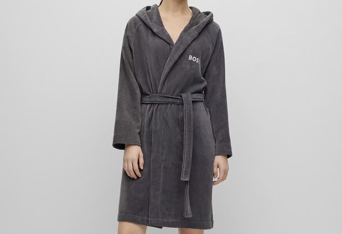 Hugo Boss Accappatoi: Hugo Boss Bademantel Grau – Usato da Embrach venduto da lady_t_