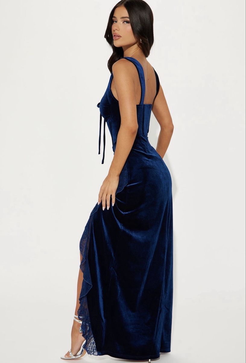 Vestiti: Robe longue en velours  – Nuovo e nell'imballaggio originale da Prilly venduto da bea_zc26 1
