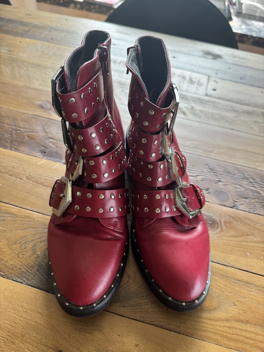 Scarpe da donna: Rote Boots – Usato da Männedorf venduto da mariadelrocioeberle 1