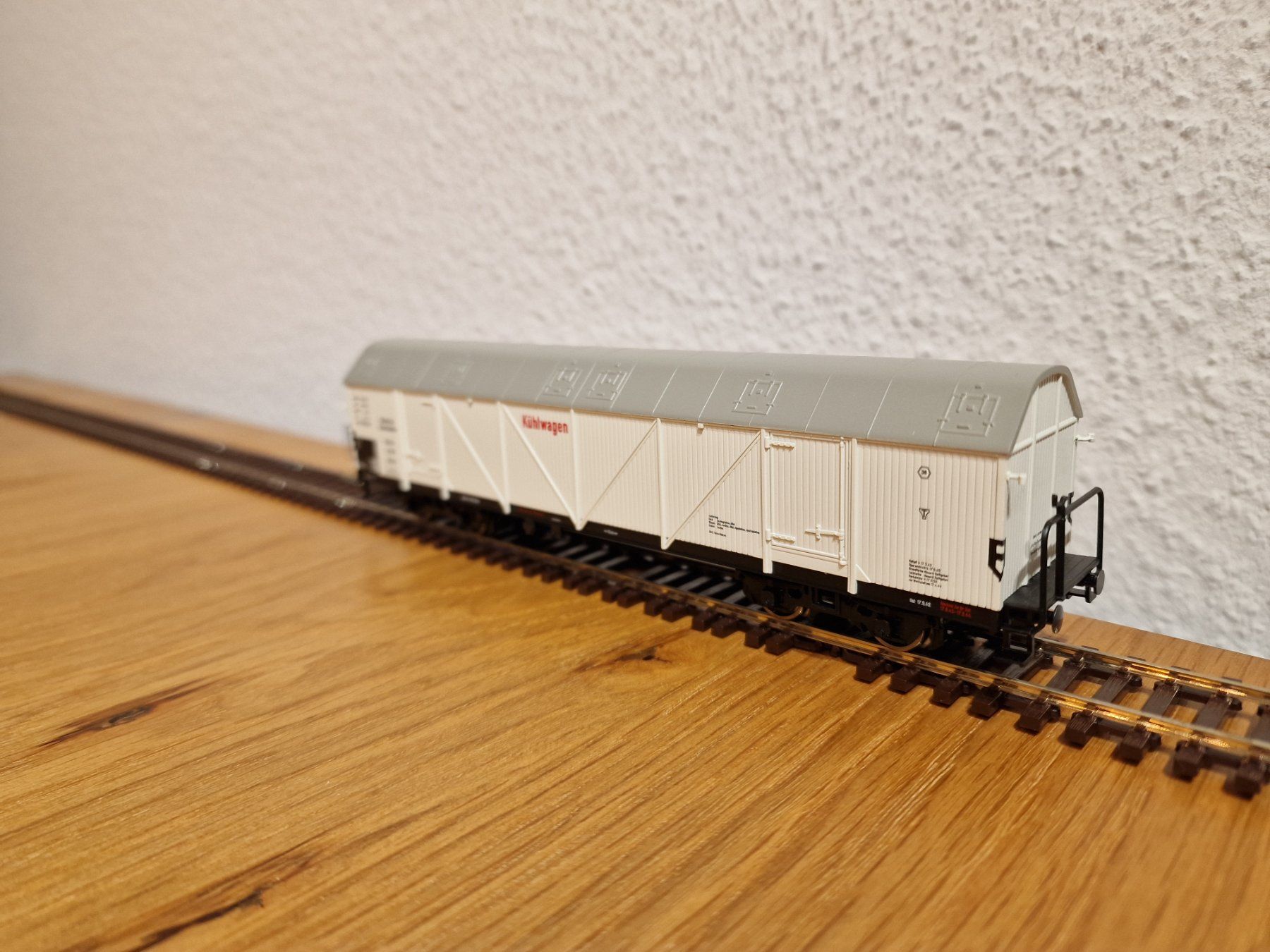 Liliput Modellini di ferrovie: DR Kühlwagen H0 – Nuovo (secondo la descrizione) da Matten b. Interlaken venduto da lor_hr9w 2