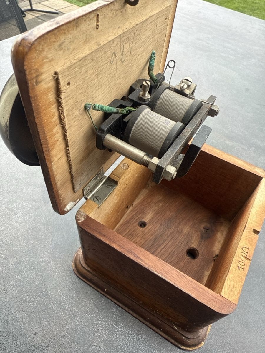 Campanacci mucche: Vintage Klingel/Telephon – Usato da Horriwil venduto da Carrera68 2