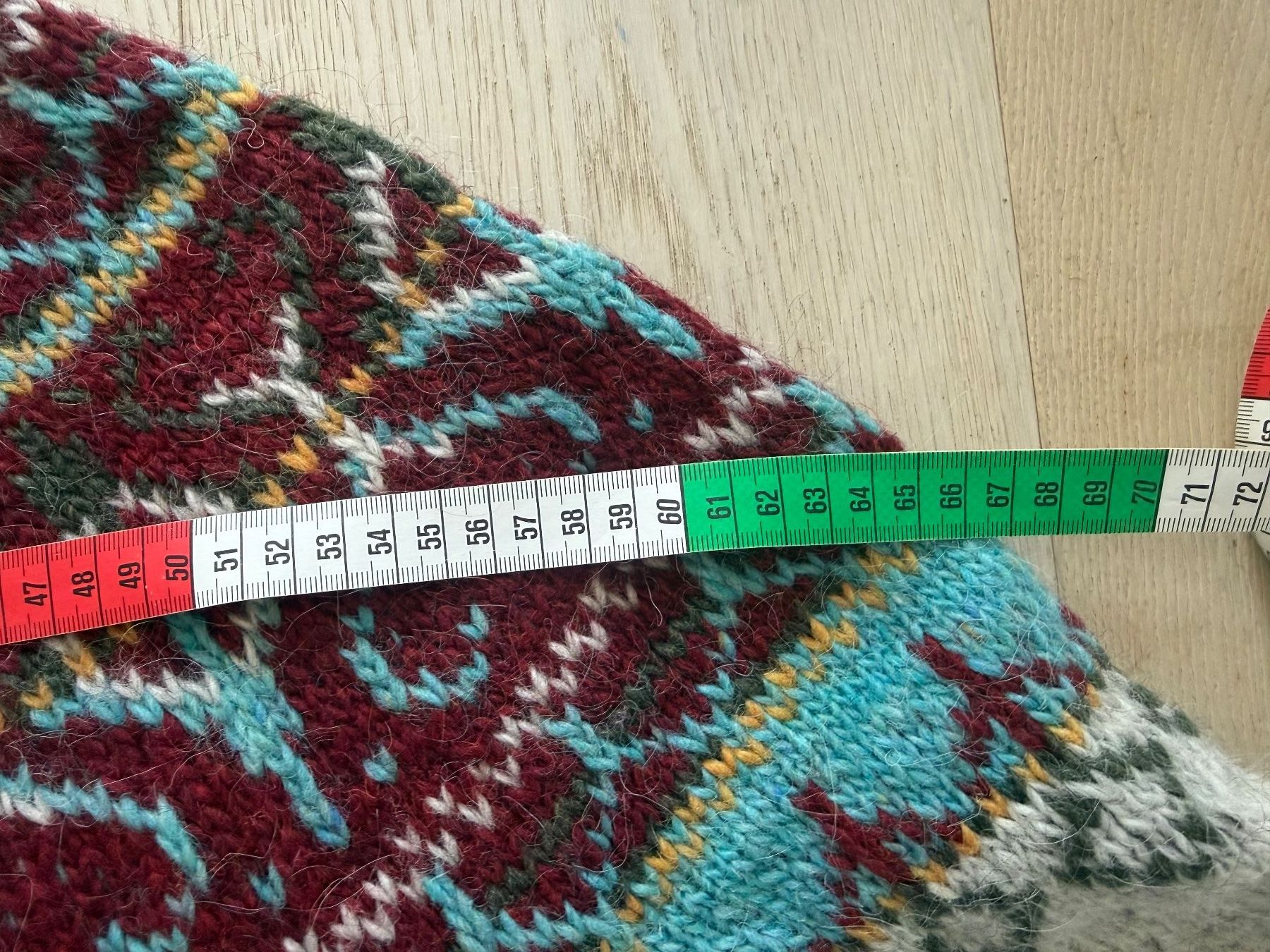 Maglioni & Felpe: Warmer Wollpullover mit Muster, isländische Wolle – Nuovo (secondo la descrizione) da Unterägeri venduto da Lerchemeerenge 4