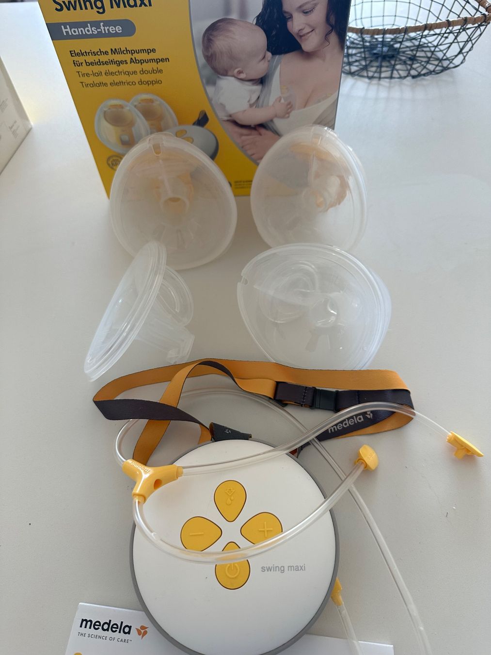 Medela Accessori per l’allattamento: Medela Swing Maxi Doppelmilchpumpe handsfree – Usato da Zug venduto da PascaleZug 1
