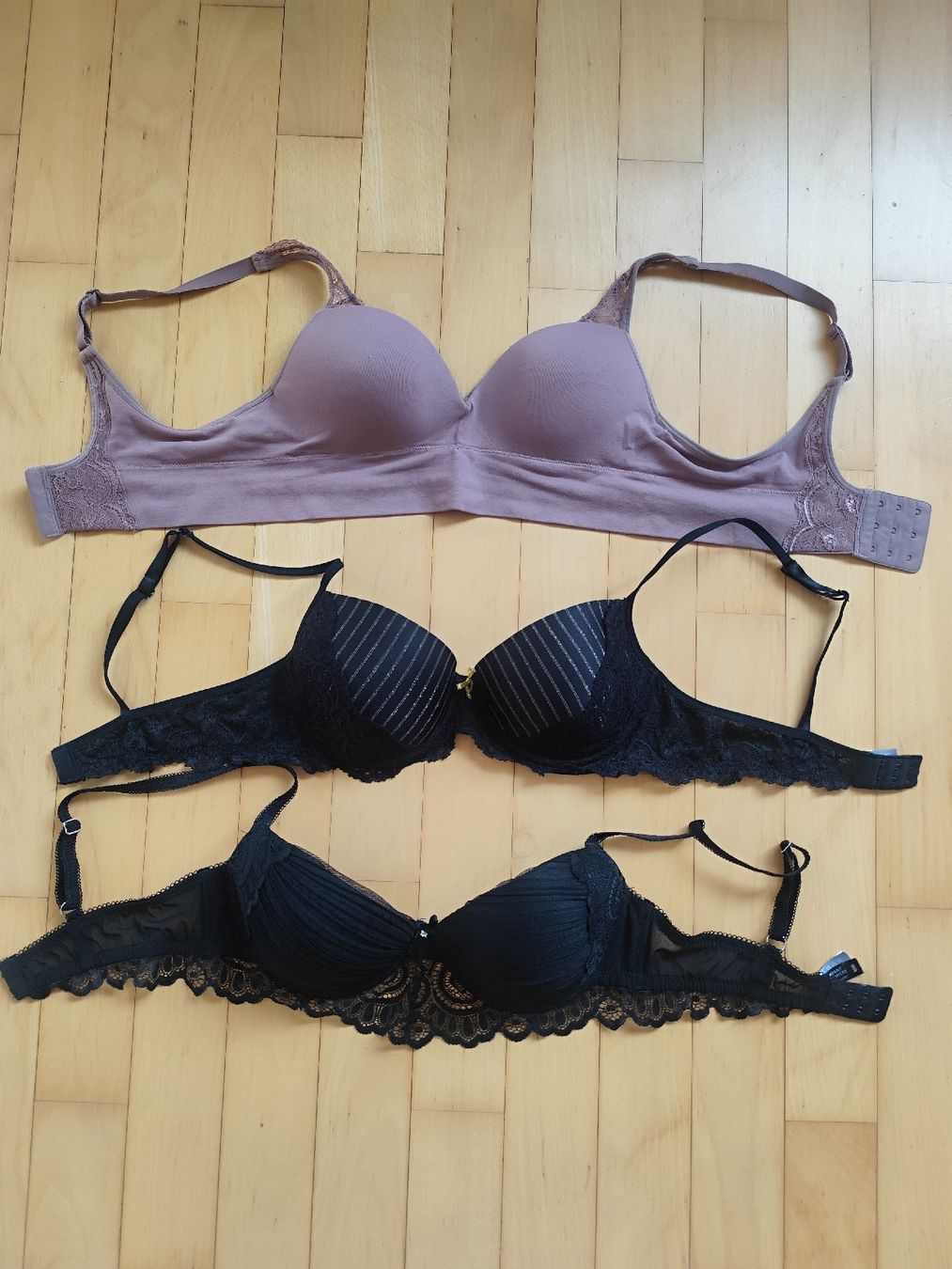 Sonstige Unterwäsche: BH Set 3 Stk. Grösse 80A/80B – Neu (gemäss Beschreibung) aus Zürich von Claudia_Zueri
