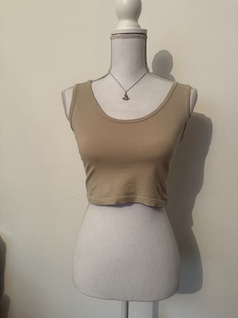 Crop Top beige, idéal pour l'été - Taille S/M ☀️