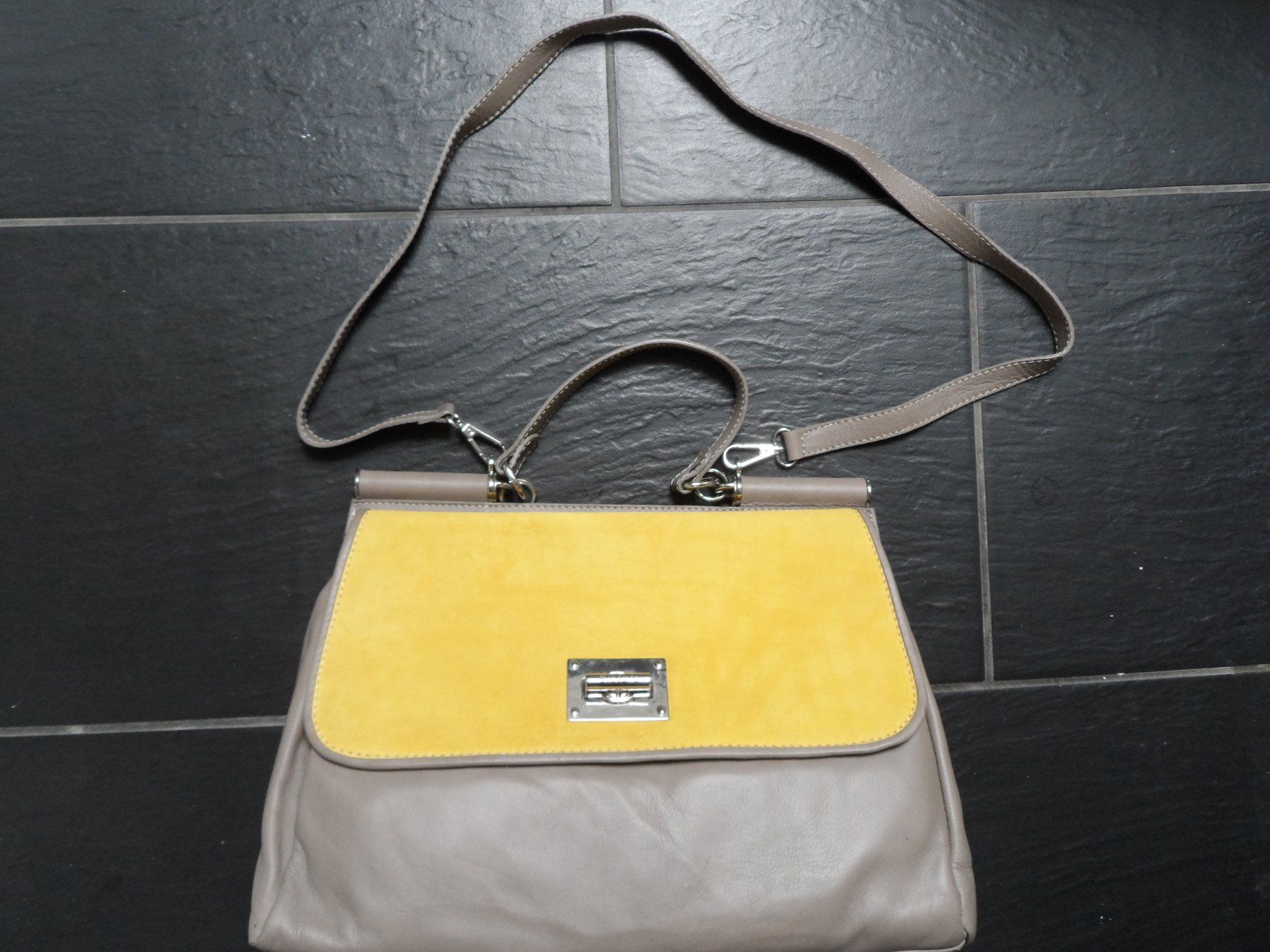 Borse da donna: ****** Handtasche Siste "s ***** – Nuovo e nell'imballaggio originale da Therwil venduto da Hcd1919