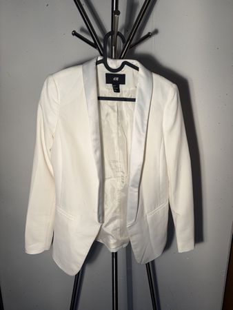 H&M Blazer weiss Grösse 34 guter Zustand 