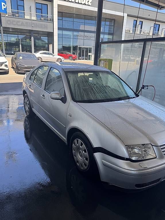 Automobili: (EXPORT) VW BORA 1.8 T  – Usato da Wil SG venduto da bul_nth5 3