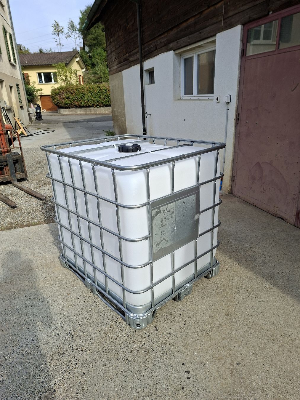 Abreuvoirs & Auges: 1000lt. IBC Wassertank – Neuf (Voir description) à Niederlenz par papa1965