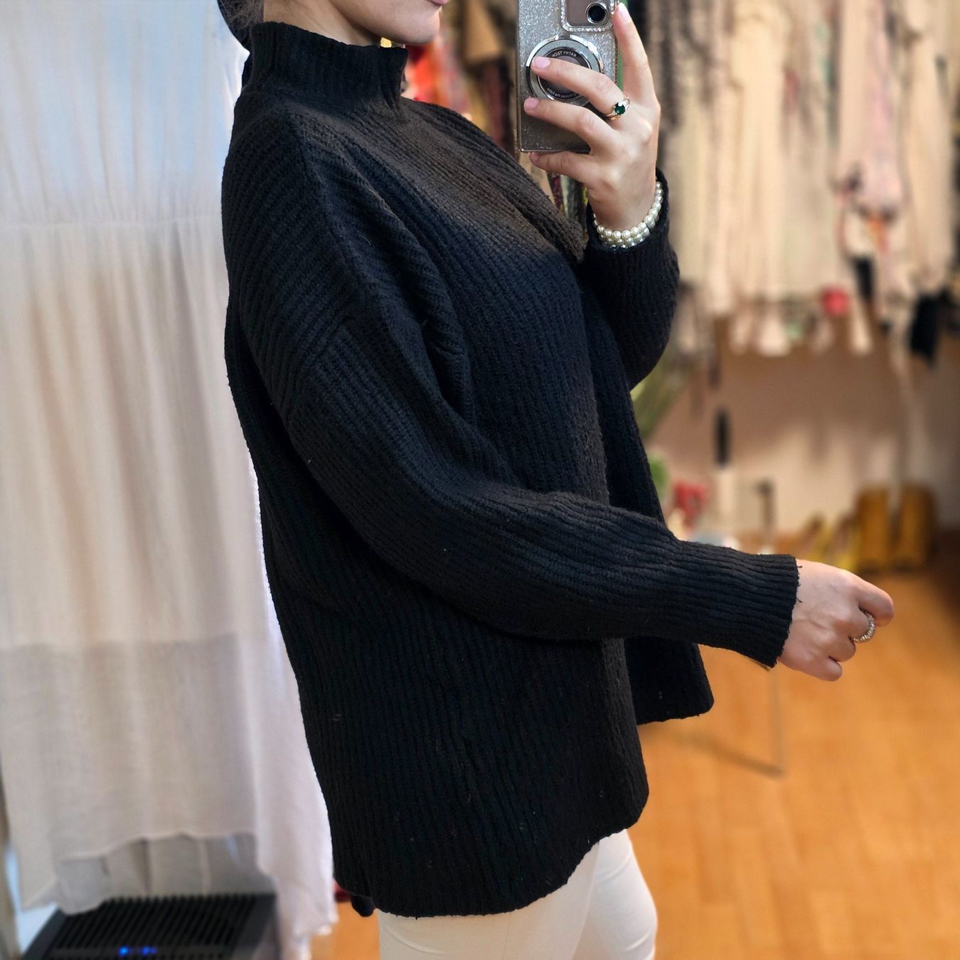 Monki Maglioni & Felpe: Monki Rollkragenpullover Schwarz Gr. 40/42 warm Strick – Usato da Wald ZH venduto da CapLux