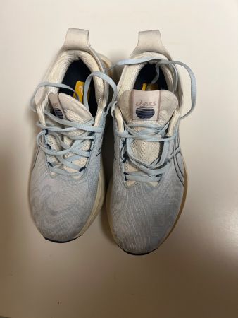 Asics Gel- Nimbus Grösse 40