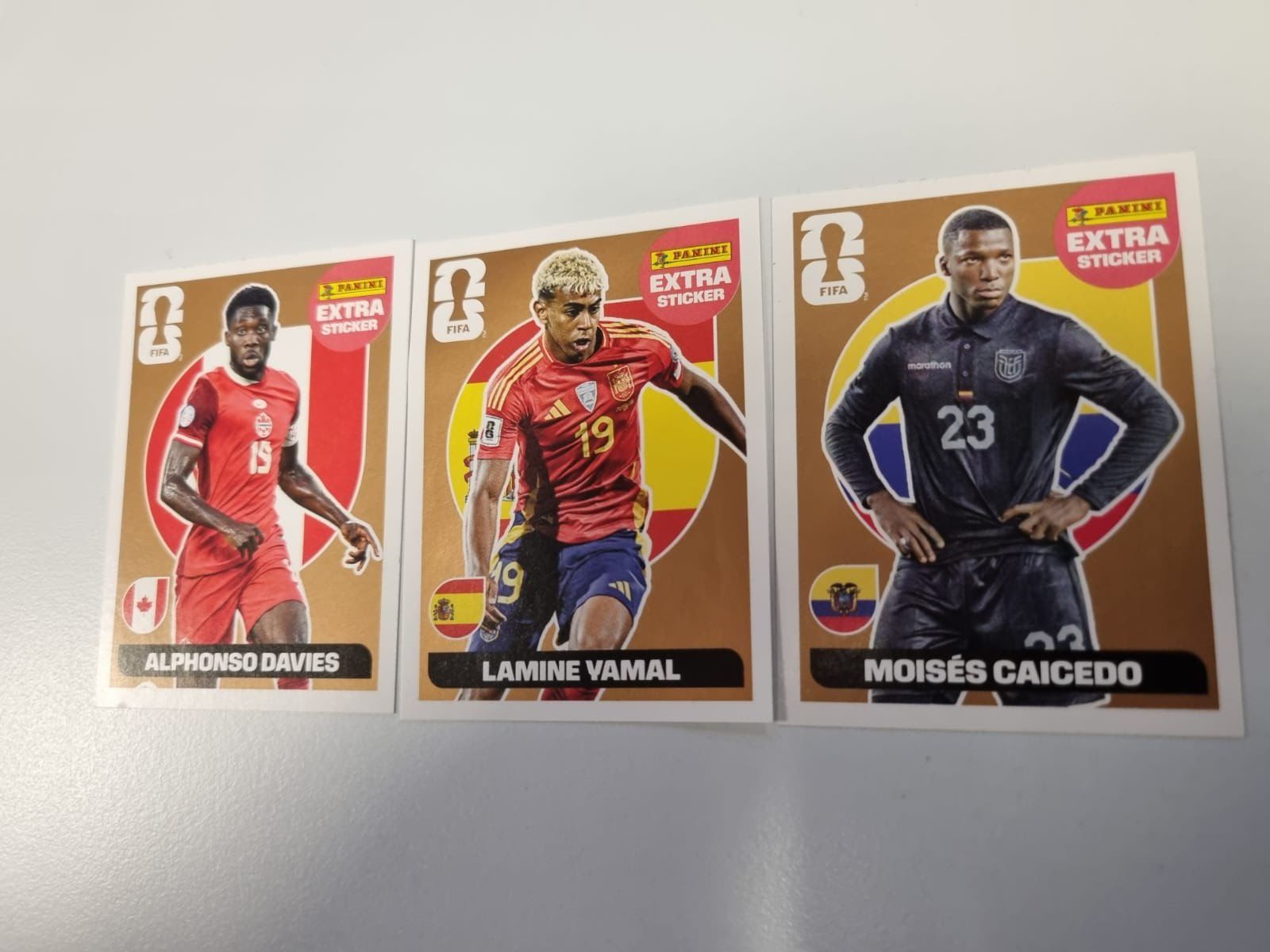 Panini Sammelbilder & Trading cards: Panini WM 2026 Extra Sticker Bundle – Neu (gemäss Beschreibung) aus Uster von sim_mr5b 3