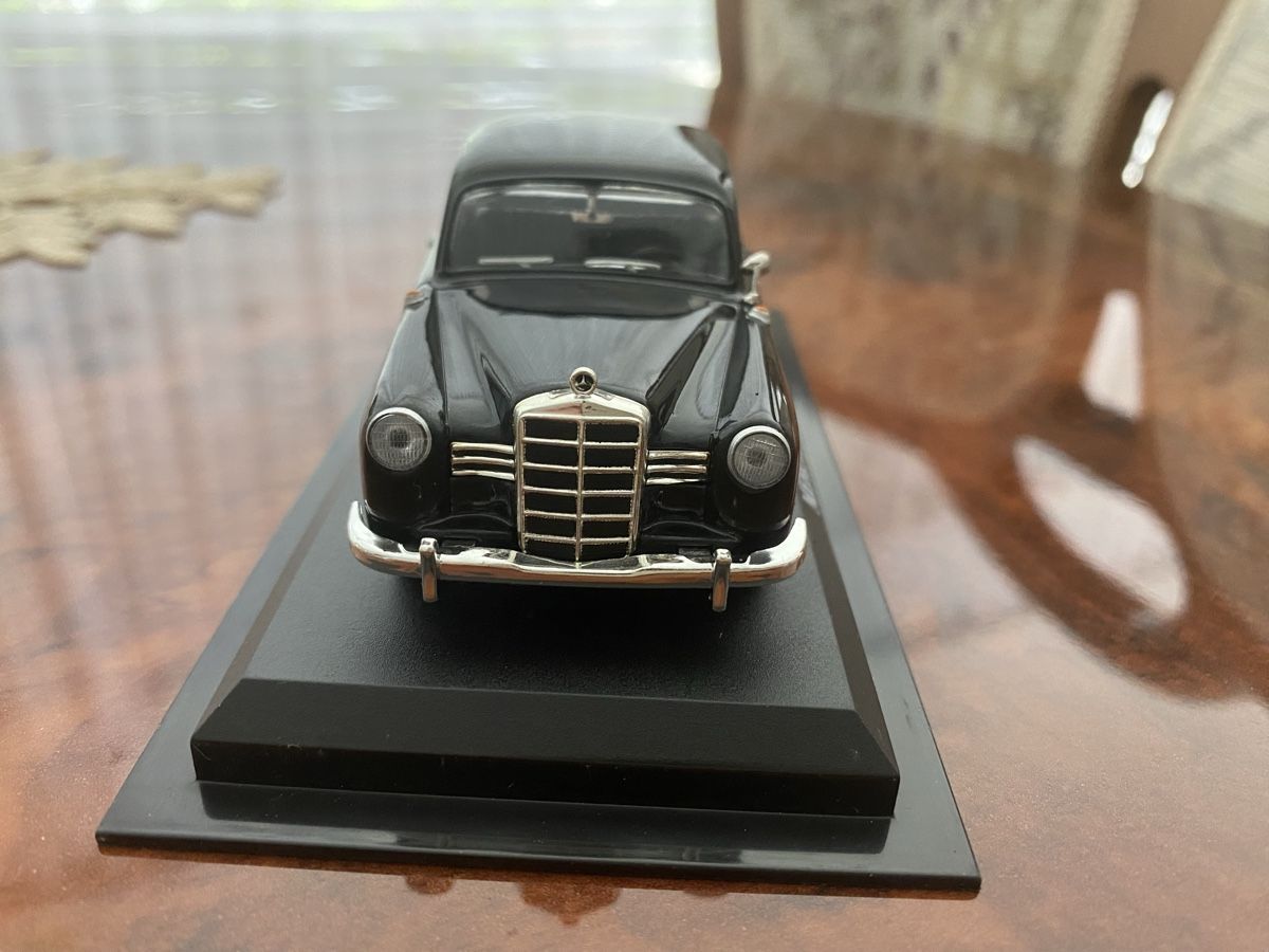 Mercedes-Benz Modellini d'auto: Mercedes Benz 180 – Nuovo e nell'imballaggio originale da St. Margrethen SG venduto da Alfista_159