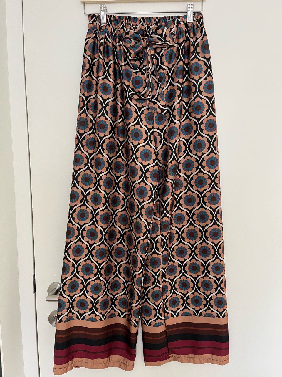 Pantalons: Freizeithose, Gr. S/M – D'occasion à Triesen par dardaleni