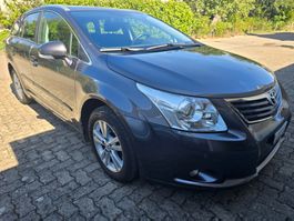 Toyota Avensis 2l Automat