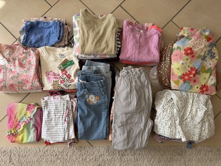Grand lot de vêtements 134-140