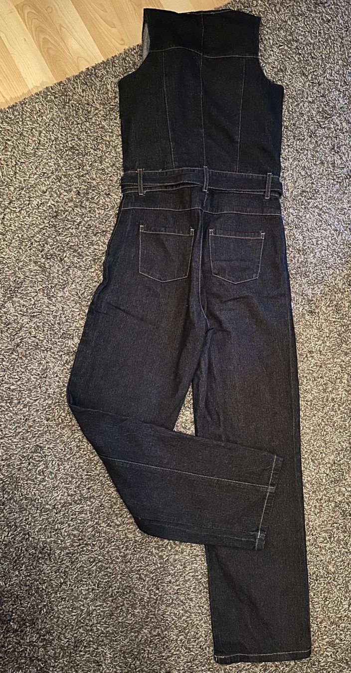 Jumpsuits: traumhafter Jeansoverall – D'occasion à Sins par Taschending 1