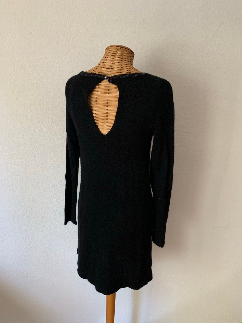 H&M Vestiti: Feinstrick Kleid schwarz - XS – Usato da Zürich venduto da Diazaio 2